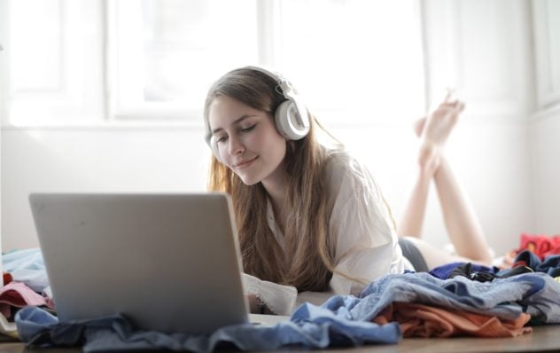Luister thuis dagelijks naar de radio